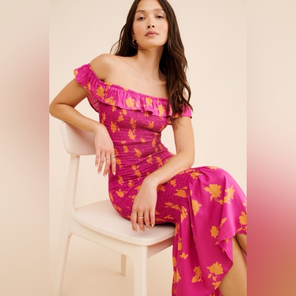 CELANDINE OFF-THE-SHOULDER SMOCKED
MIDI DRESS, Size XL NWT - Picture 6 of 15